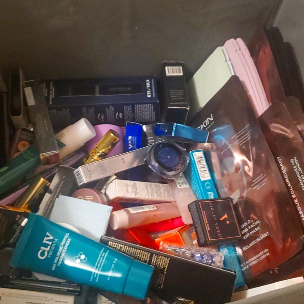 Makeup mystery bag